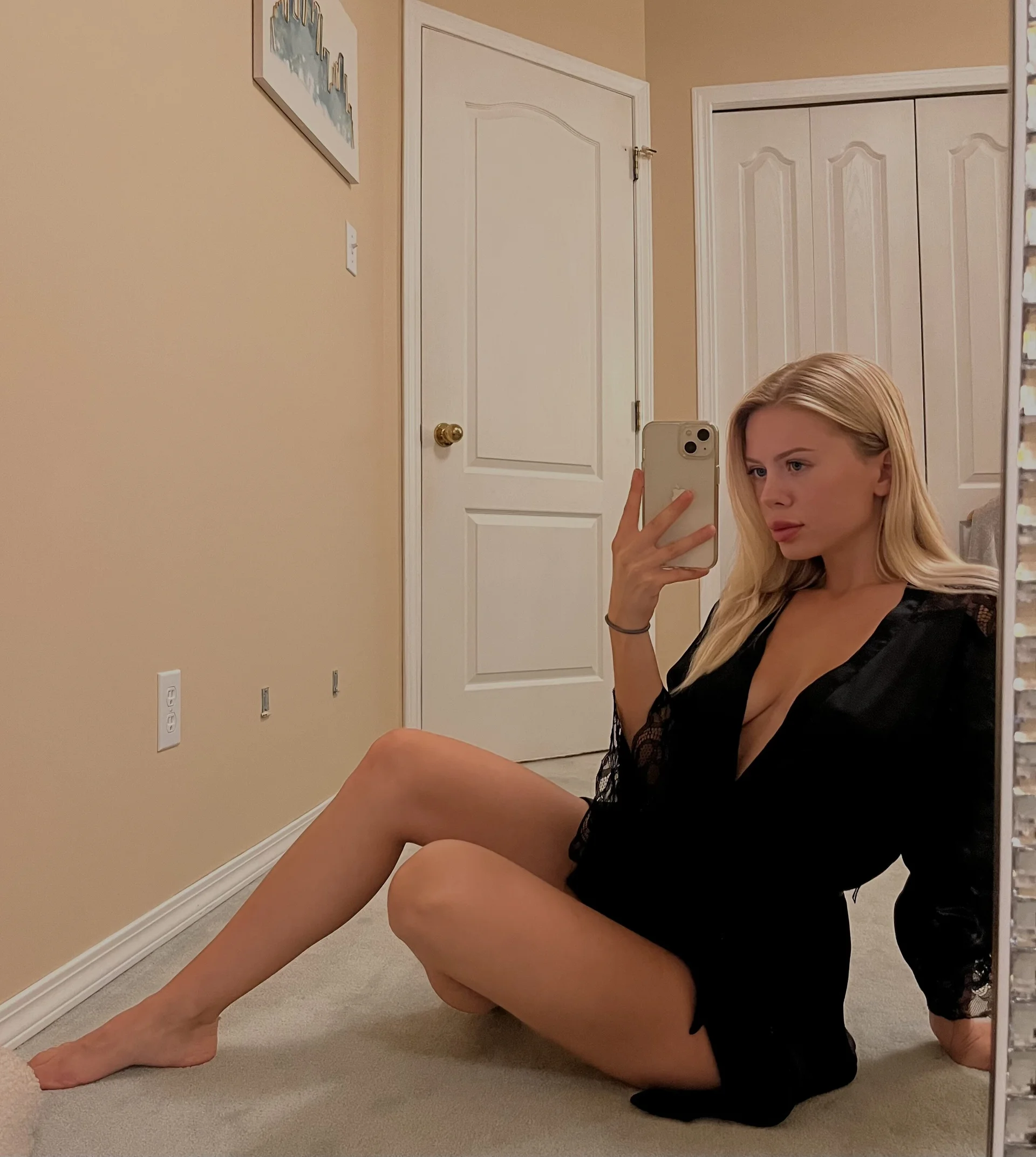 XXX Porn Photo of Nude peachyblondie 2