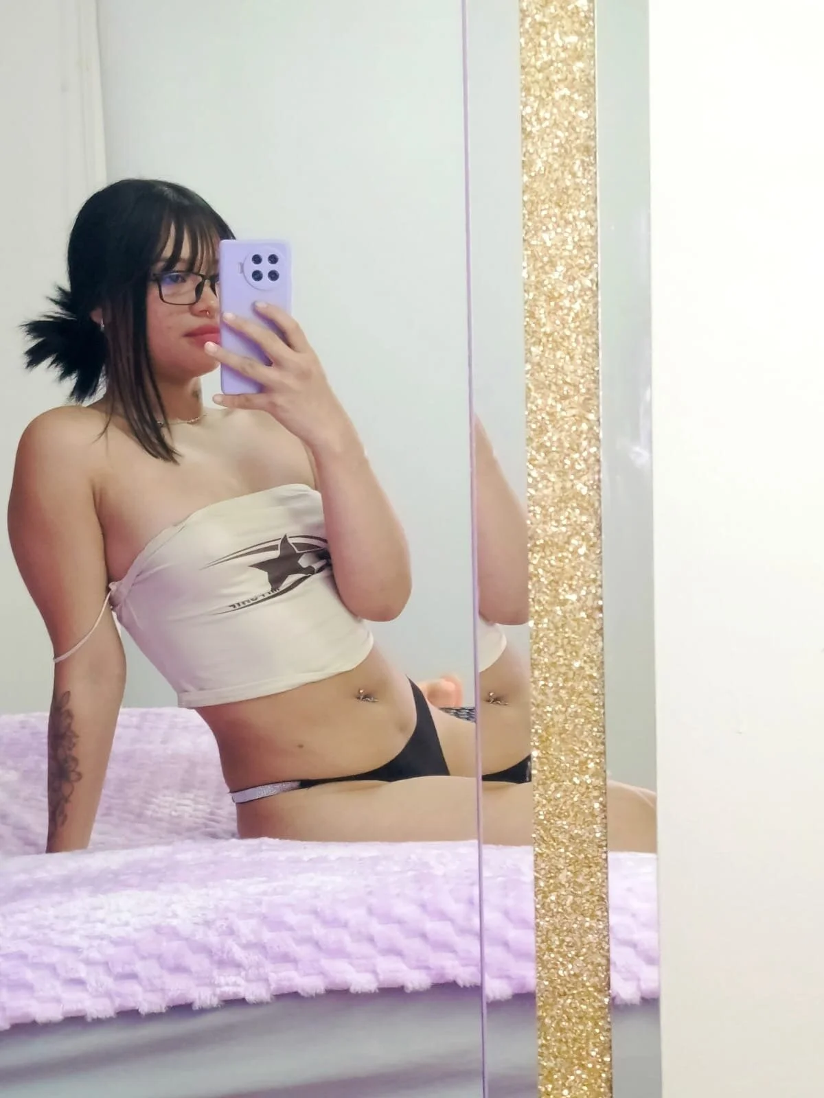 XXX Porn Photo of Nude Laila_GomezFox 1