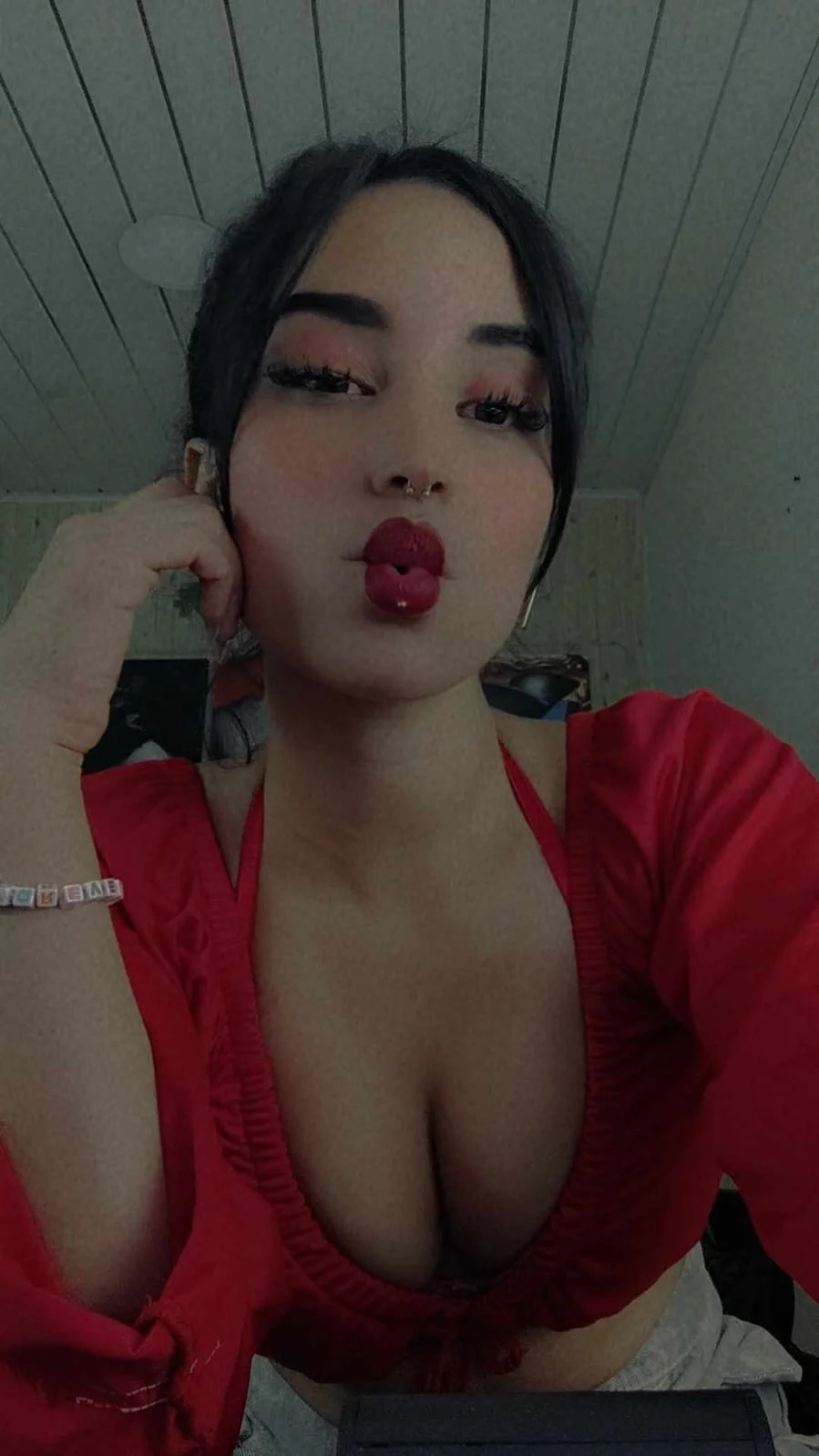 XXX Porn Photo of Nude karolyne_babee 1