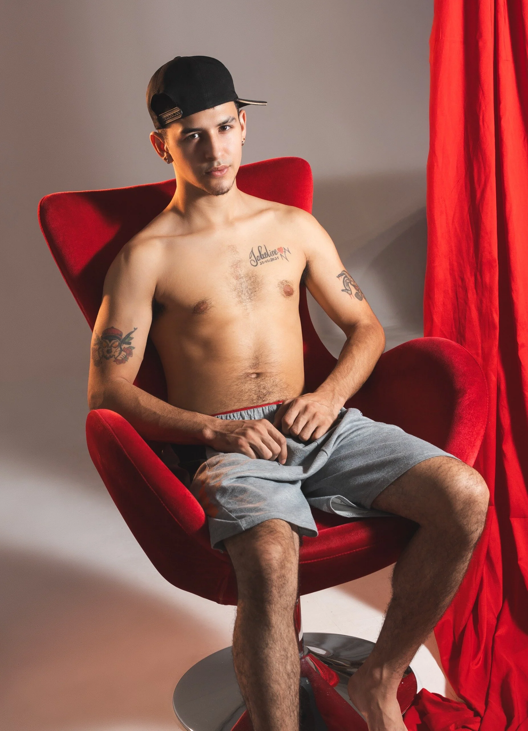 XXX Porn Photo of Nude MikeMyllers2345 1
