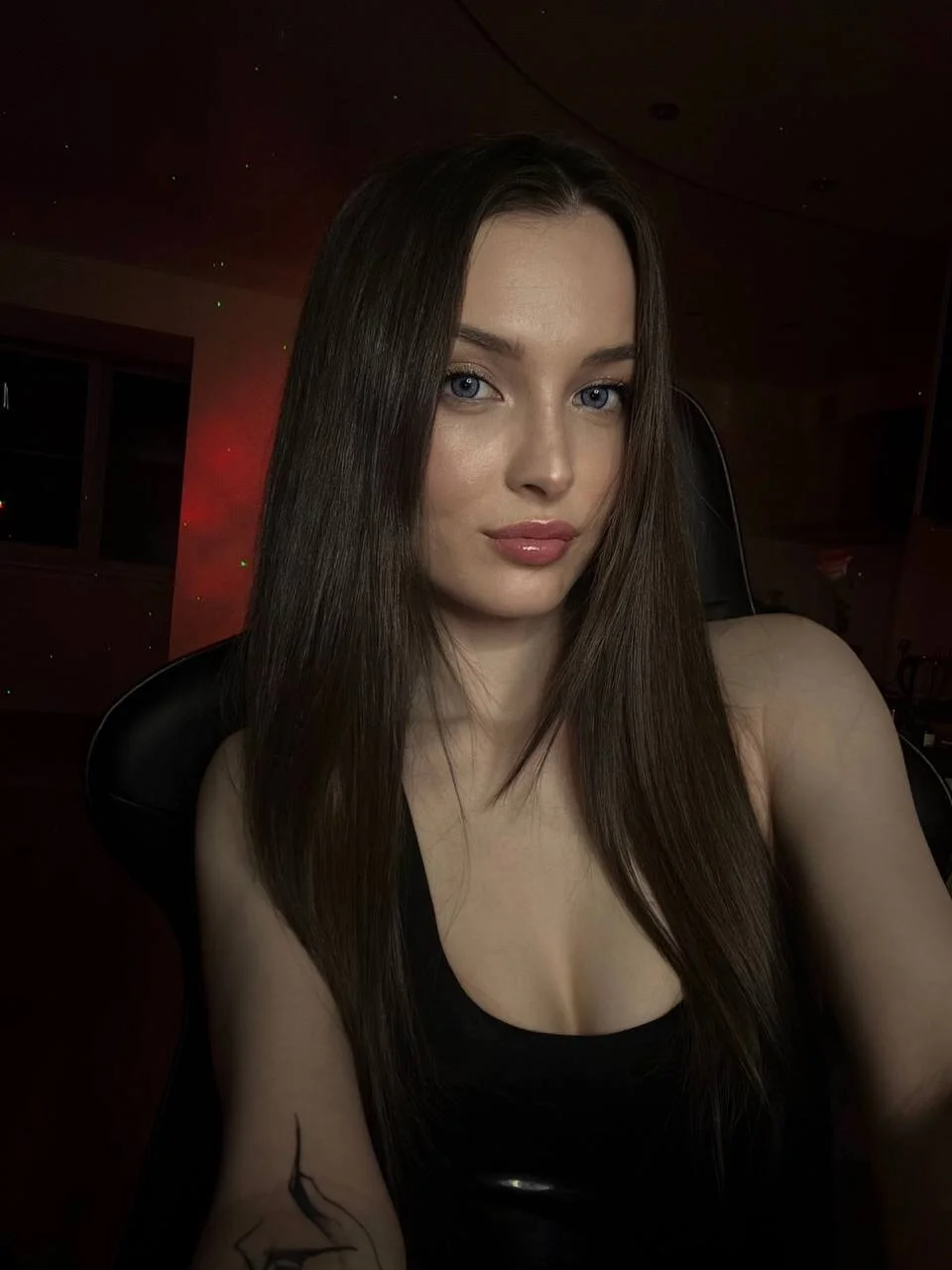 XXX Porn Photo of Nude irisskiss 8