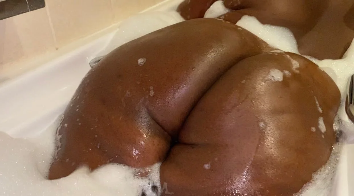 XXX Porn Photo of Nude FATNASTYASS69 12