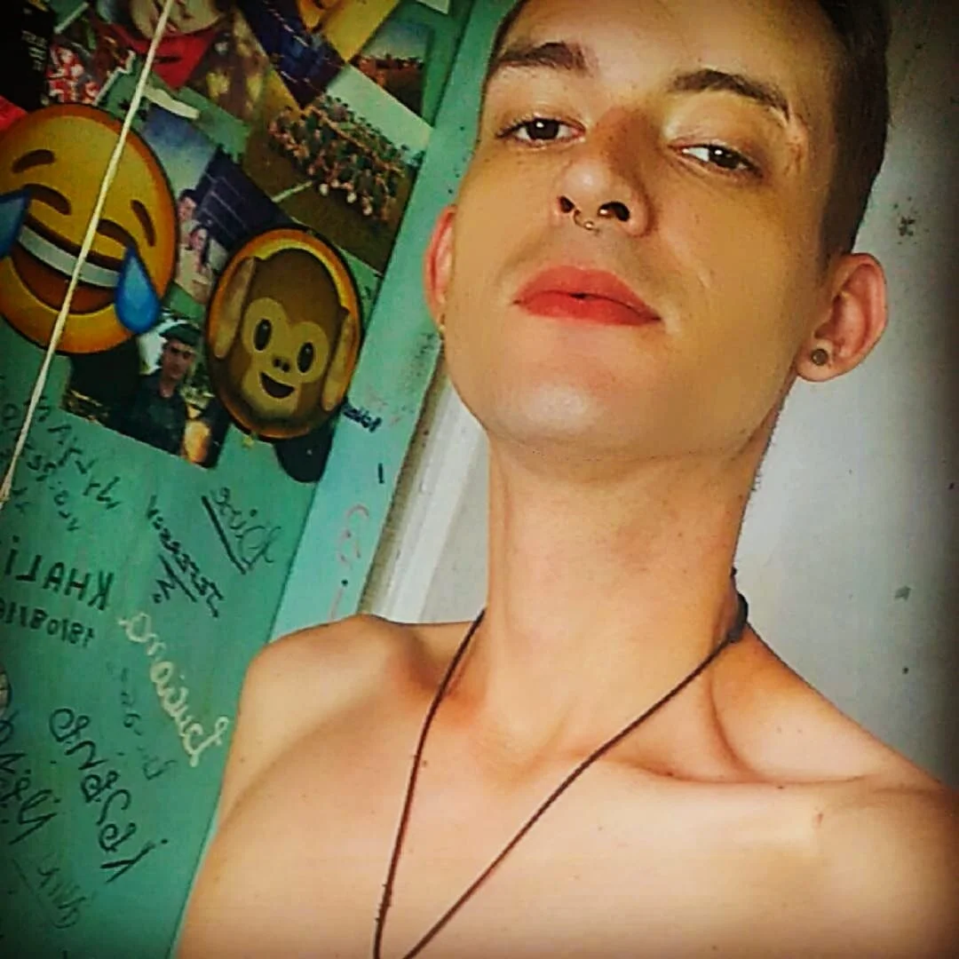 XXX Porn Photo of Nude yourboysexy19 5