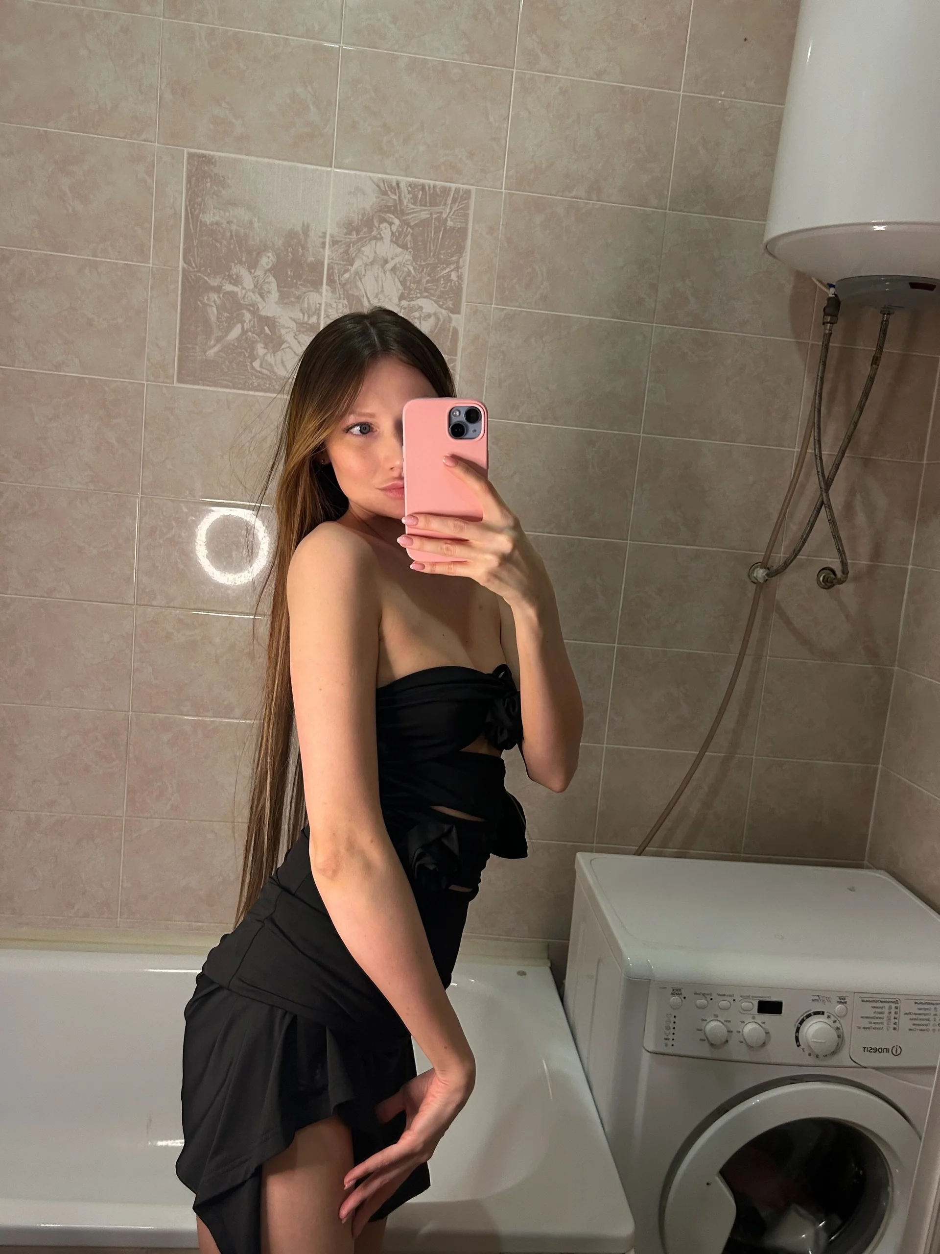 XXX Porn Photo of Nude AliceeXHottie 5
