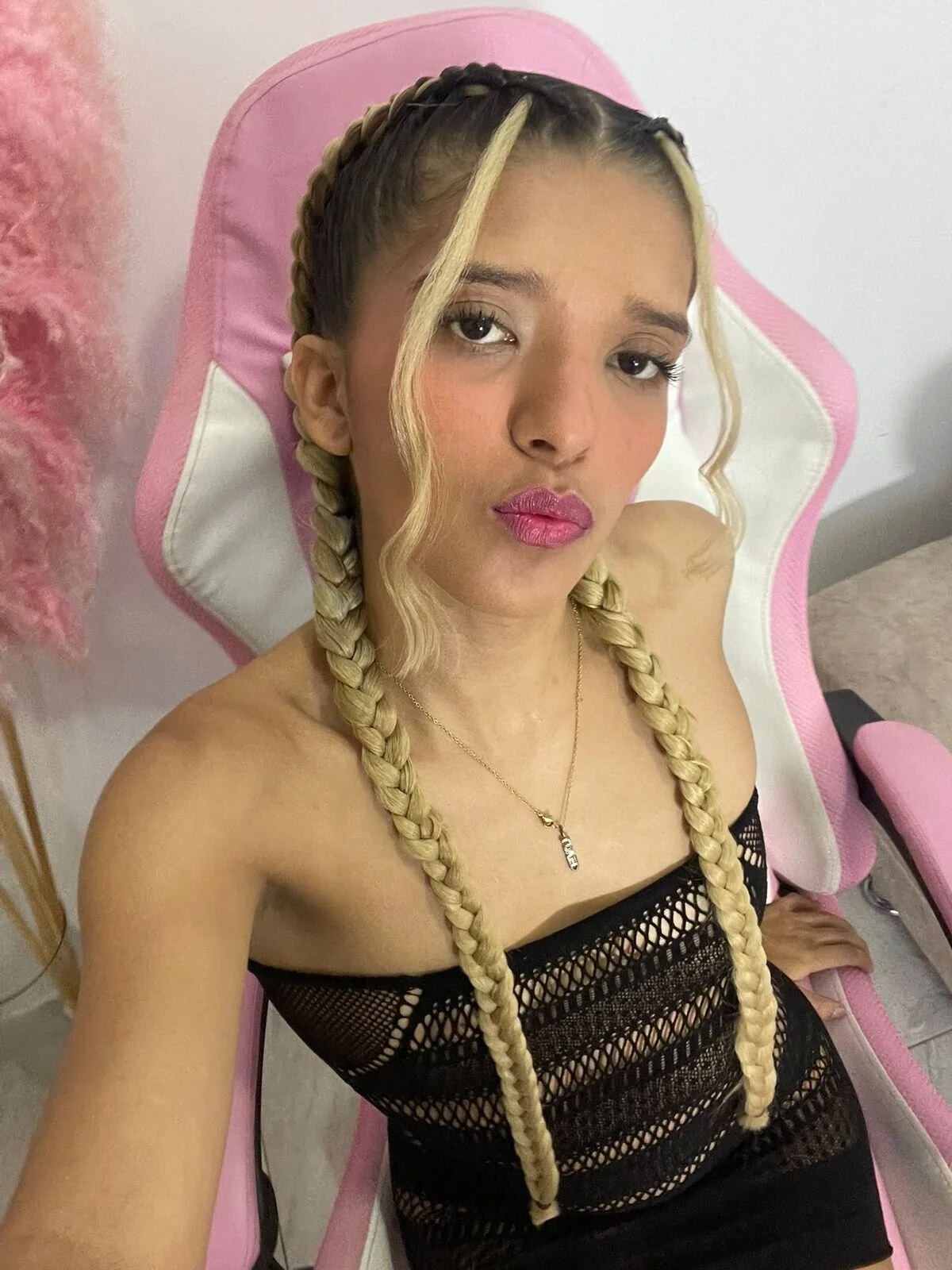 XXX Porn Photo of Nude RebecaRealish 15