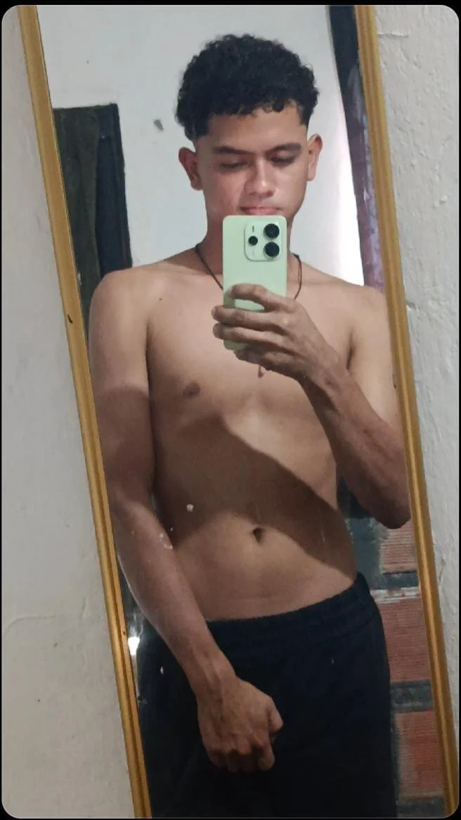 XXX Porn Photo of Nude Roquikt 1