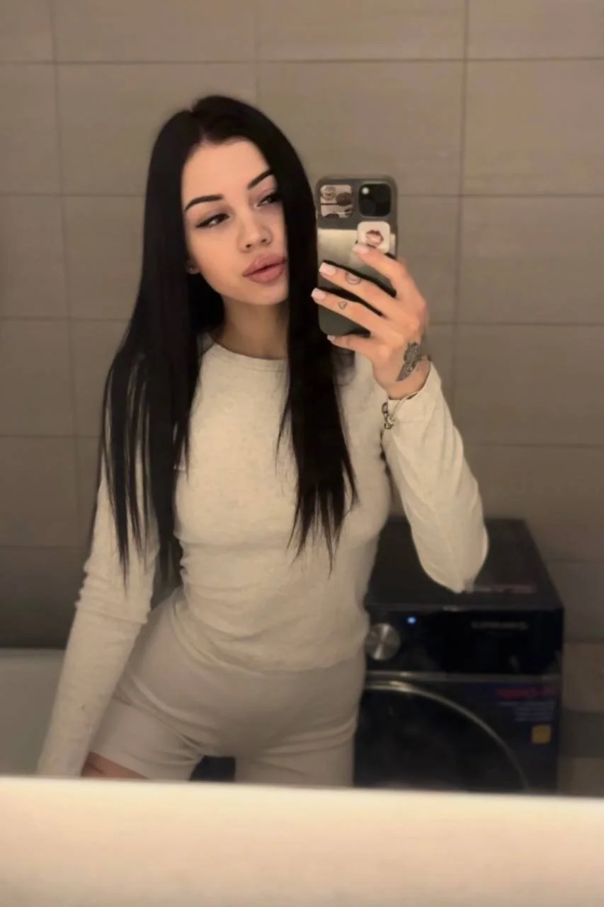 XXX Porn Photo of Nude _dkny_ 14