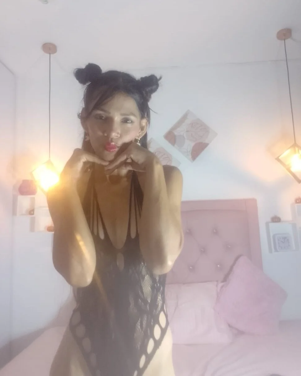 XXX Porn Photo of Nude Mia_Suarez7 10