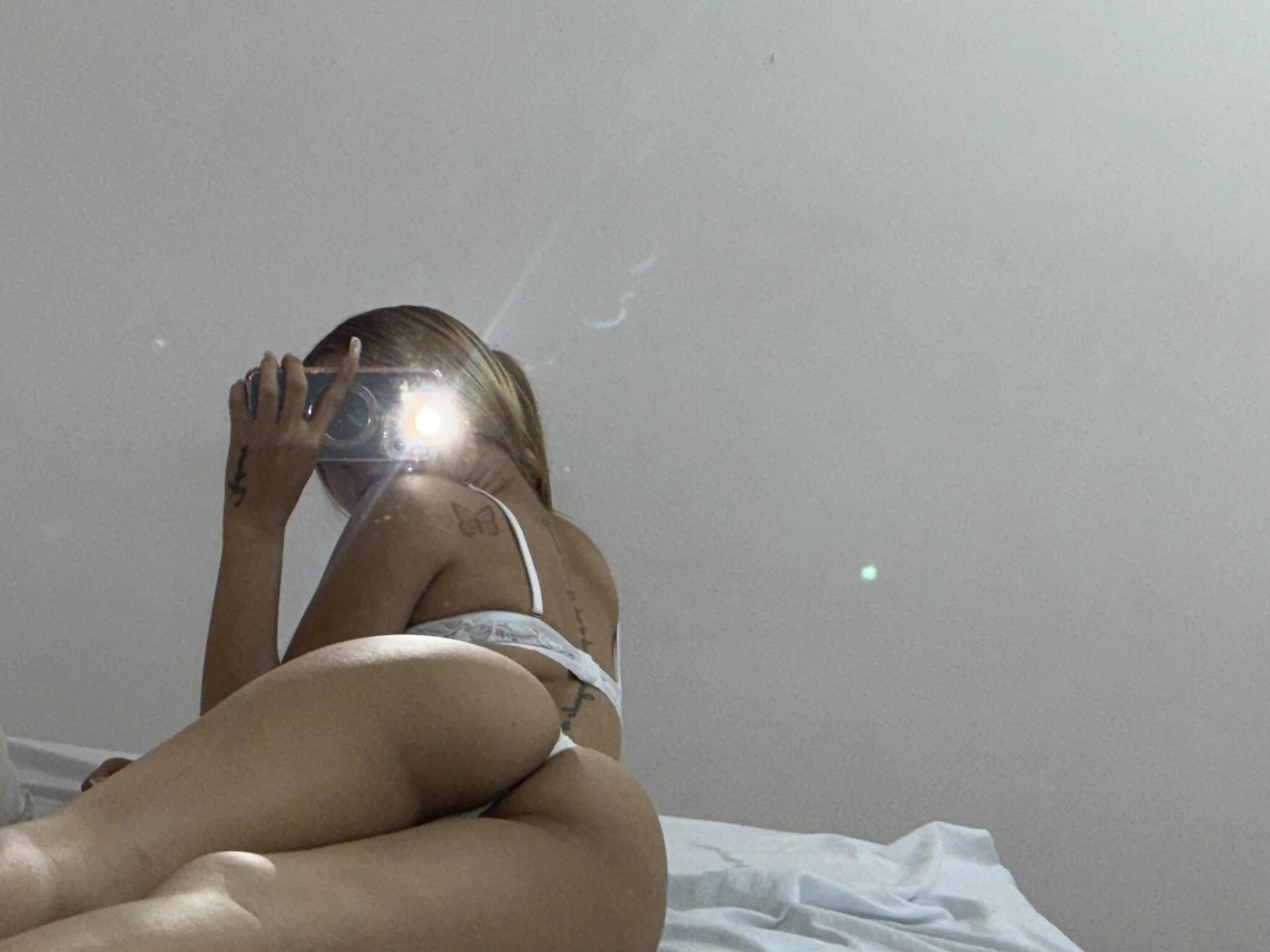 XXX Porn Photo of Nude zaraquiinn 1