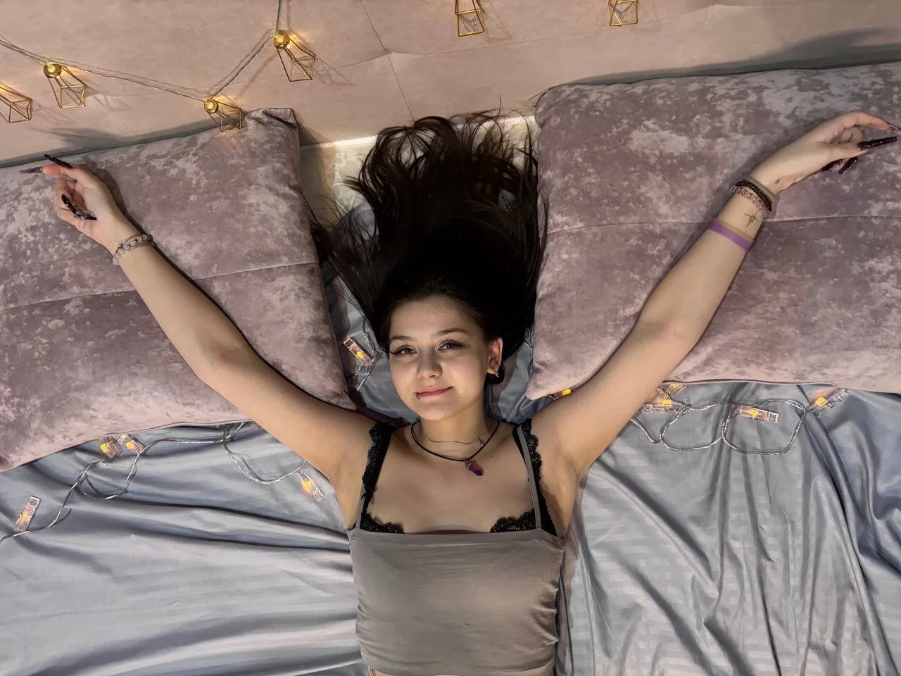 XXX Porn Photo of Nude xxxnaughtyfoxyxxx 30