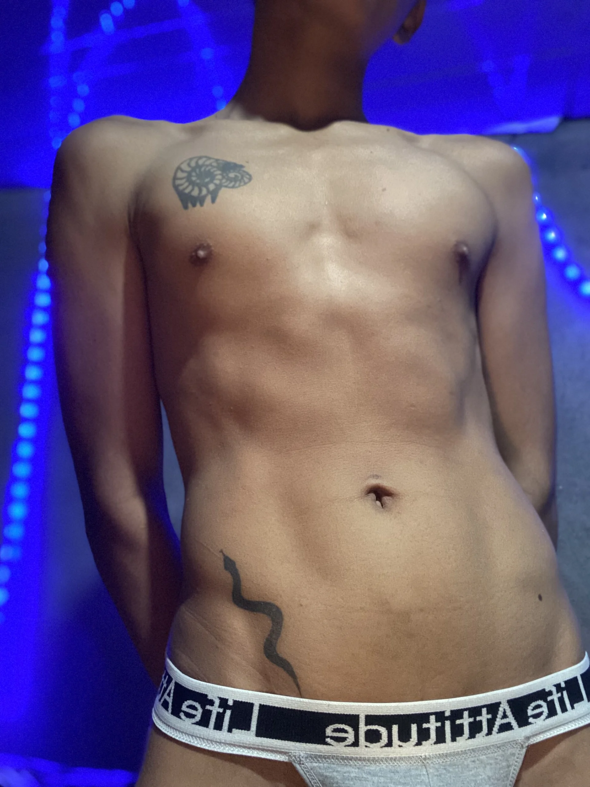 XXX Porn Photo of Nude Jules_zzz 4