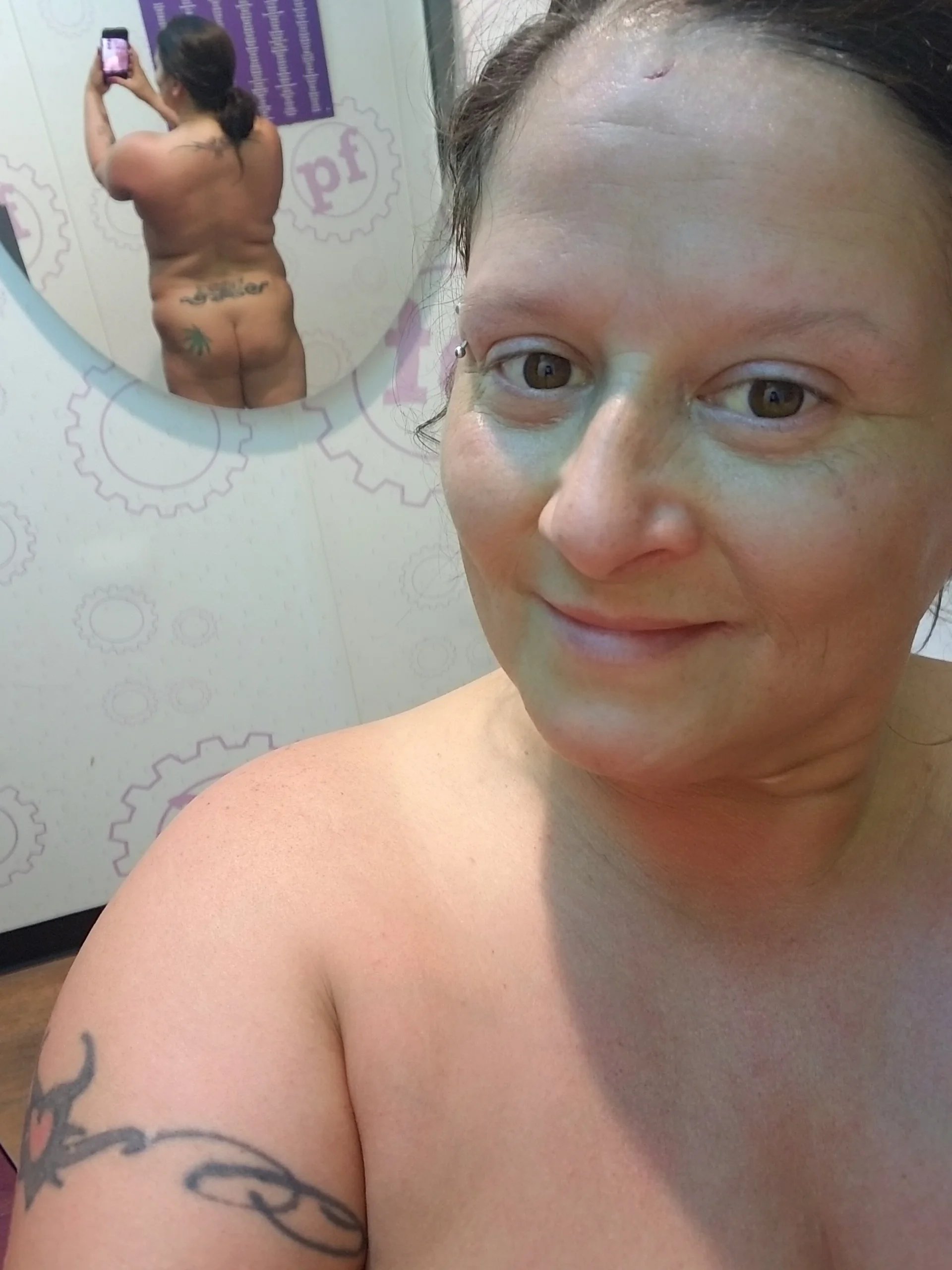 XXX Porn Photo of Nude staceysmomfow 8
