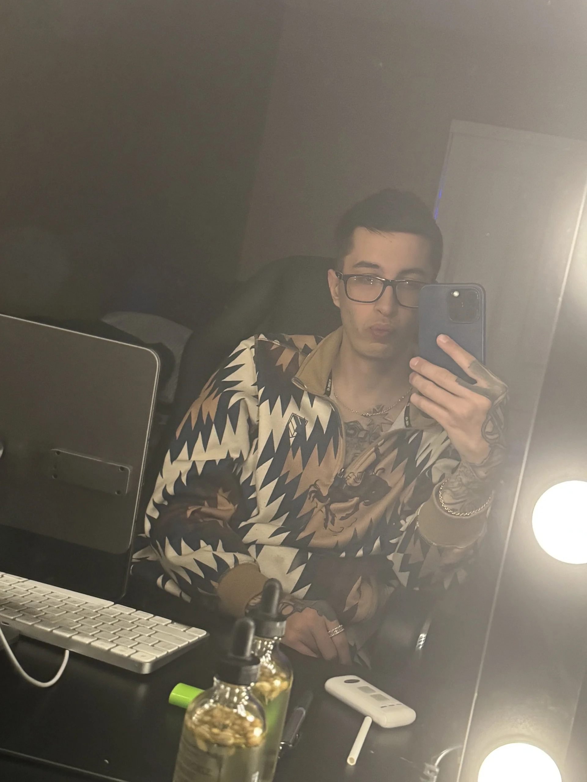 XXX Porn Photo of Nude JuicyJoshy 162