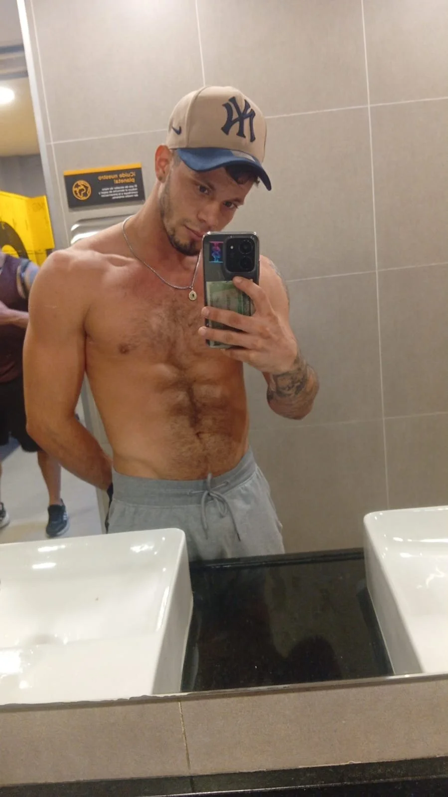 XXX Porn Photo of Nude mike_burke 13