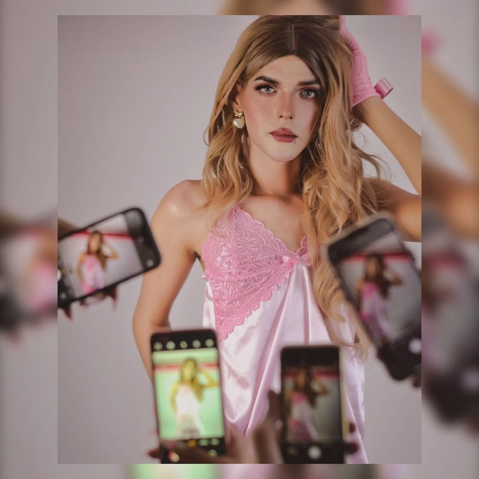 XXX Porn Photo of Nude billiesimons2 10