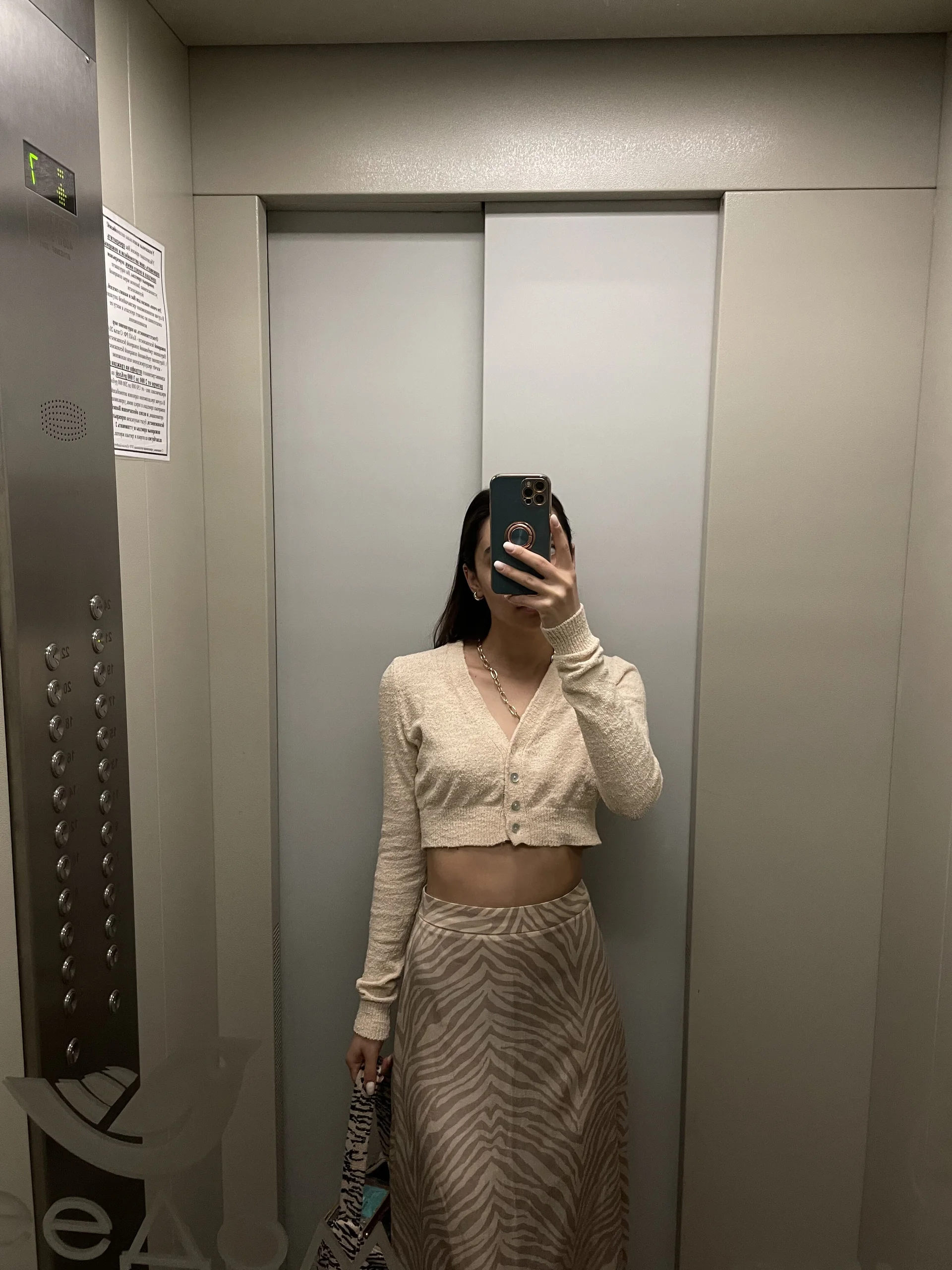 XXX Porn Photo of Nude everybody_loves_pussy 1