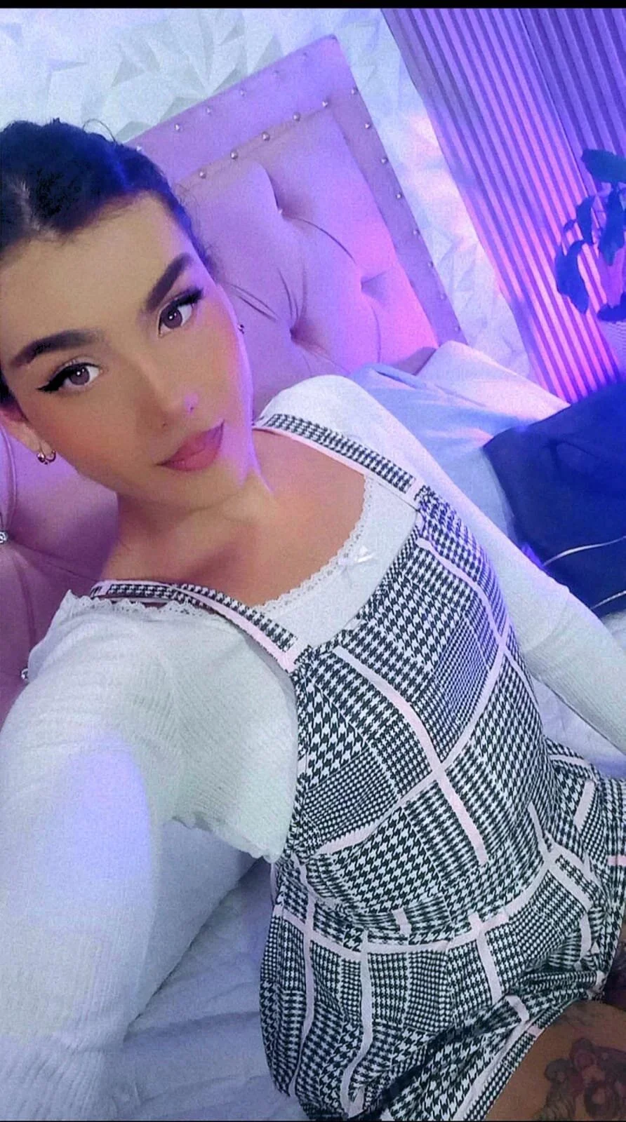 XXX Porn Photo of Nude ximena22love 24