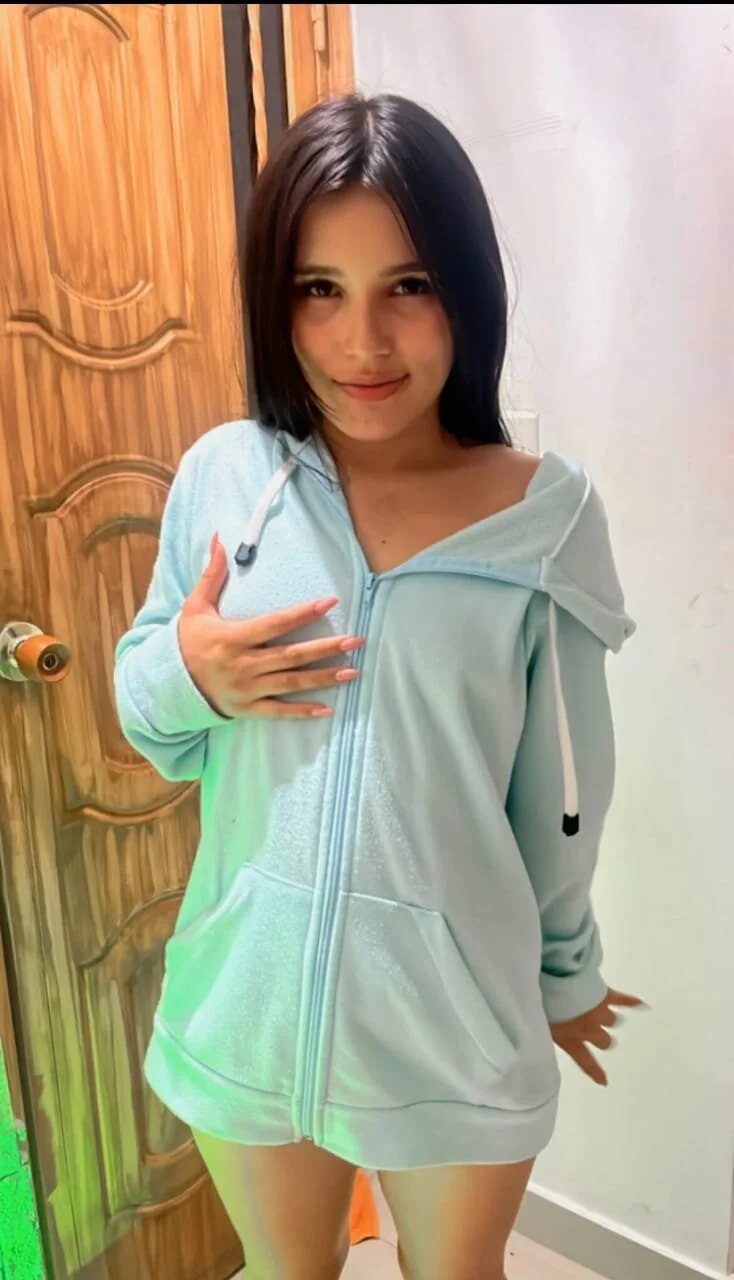 XXX Porn Photo of Nude the_queen_of_street 3