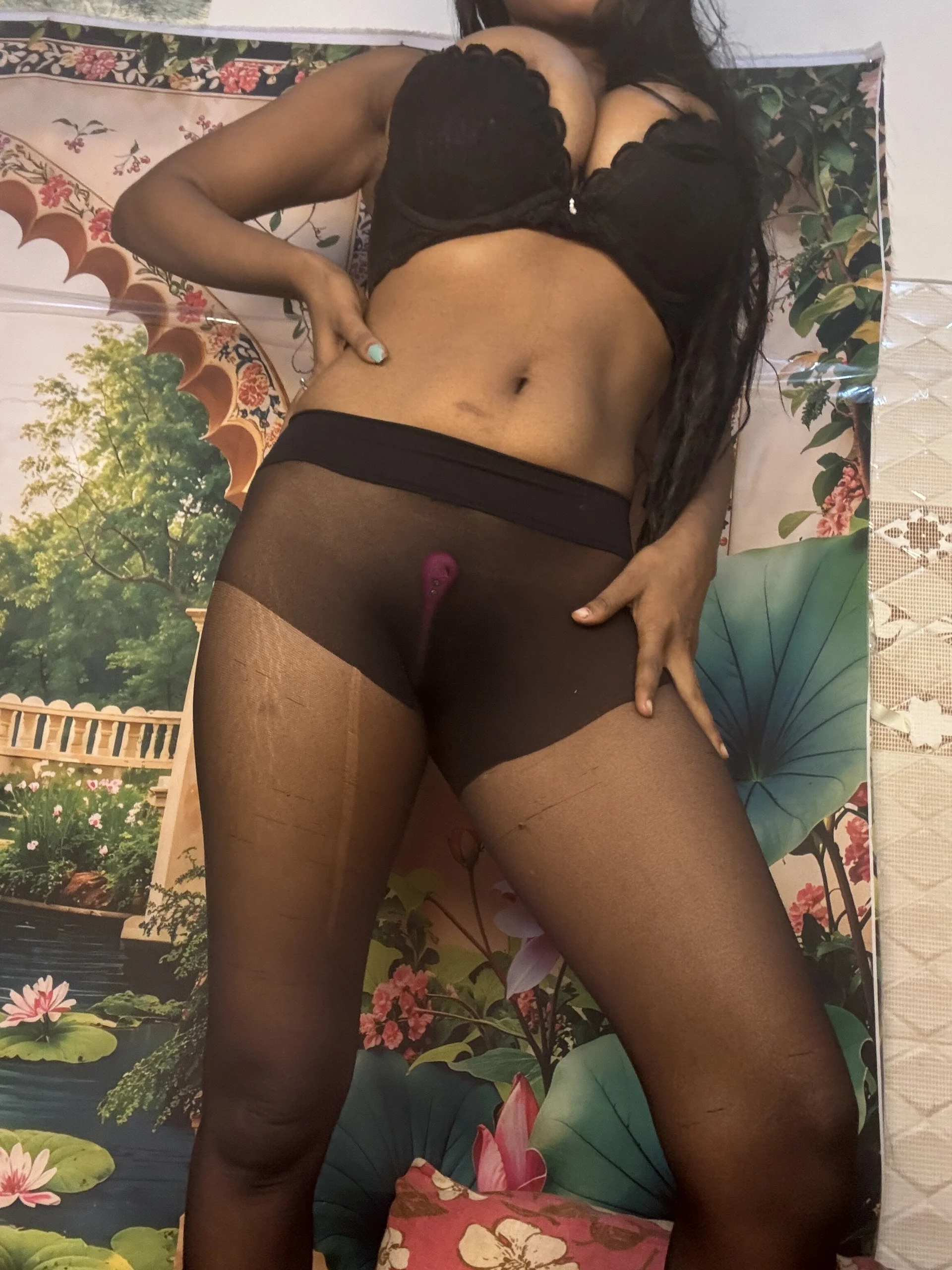XXX Porn Photo of Nude iPhone_Lover 6