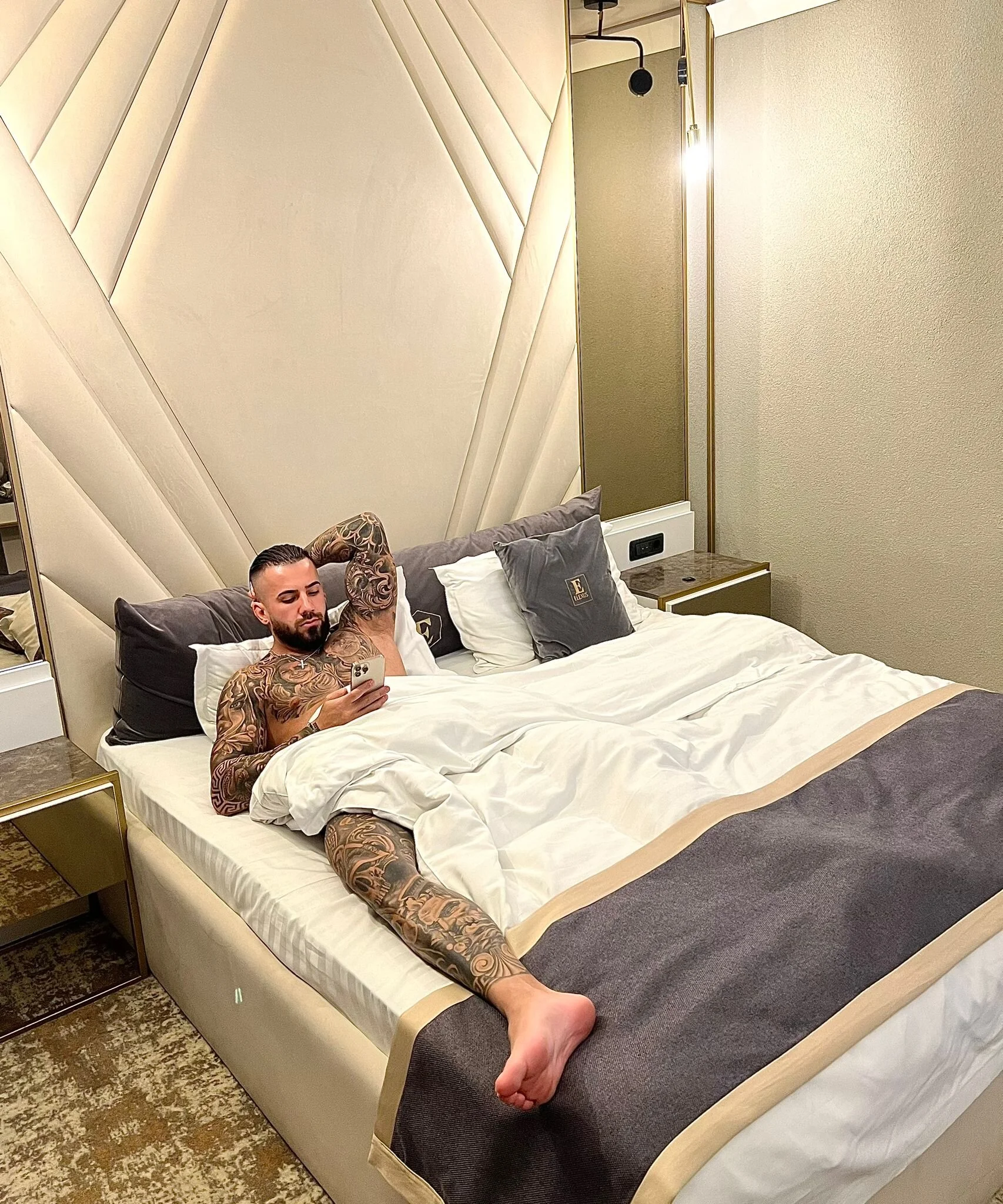 XXX Porn Photo of Nude masterkingofmusclee 9