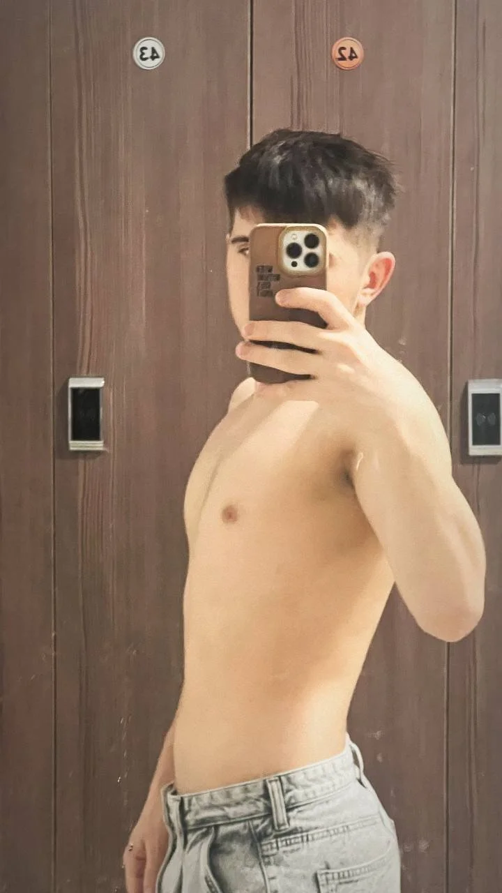 XXX Porn Photo of Nude Johnny_Big_Ass 4