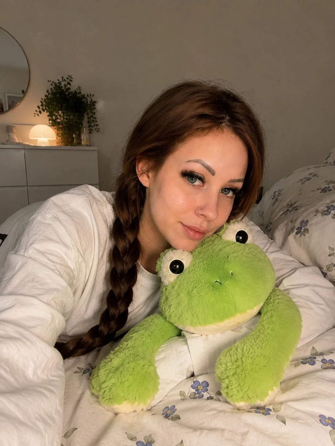 XXX Porn Photo of Nude FroggyHanna 2