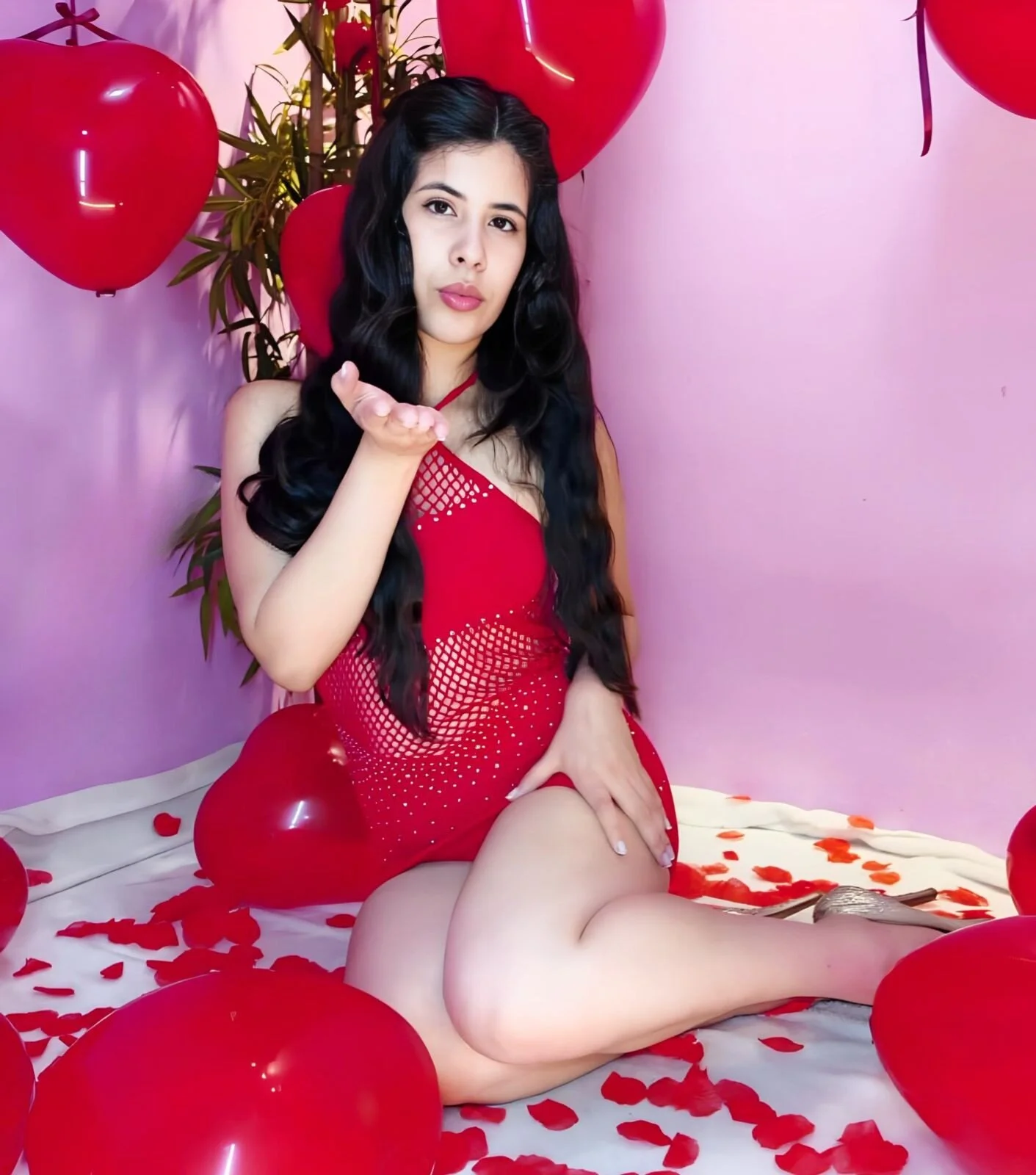 XXX Porn Photo of Nude Miakit2 12