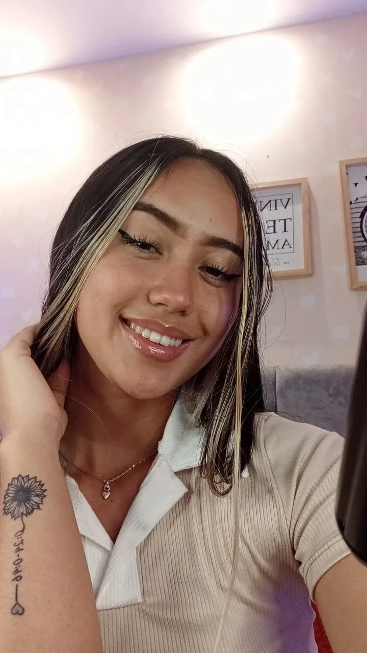 XXX Porn Photo of Nude liaa_18 19