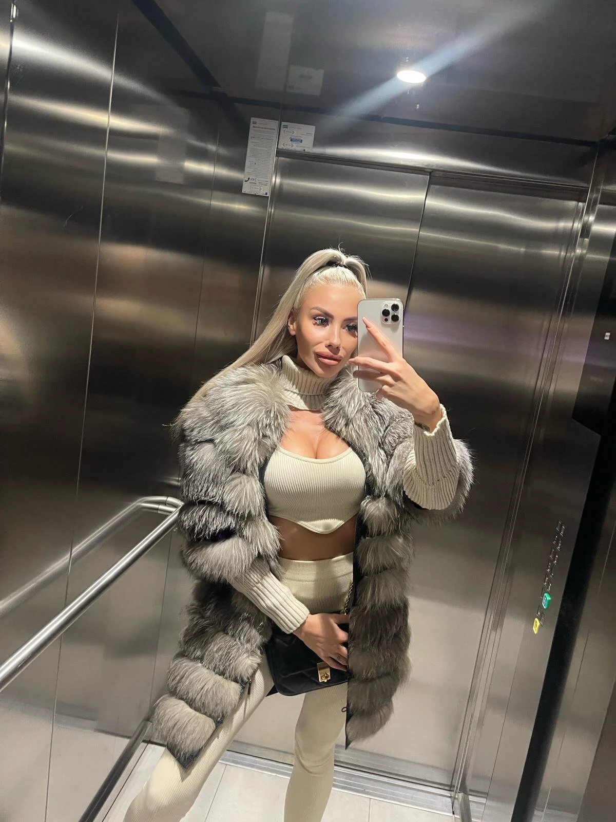 XXX Porn Photo of Nude Bailey_Rush 12