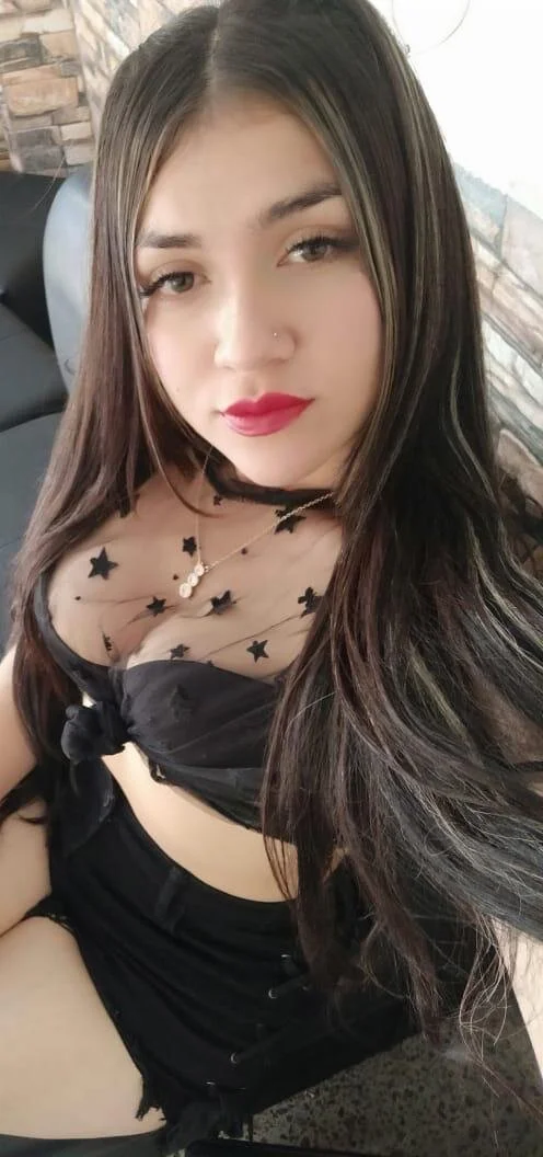 XXX Porn Photo of Nude Emmy_flow 5