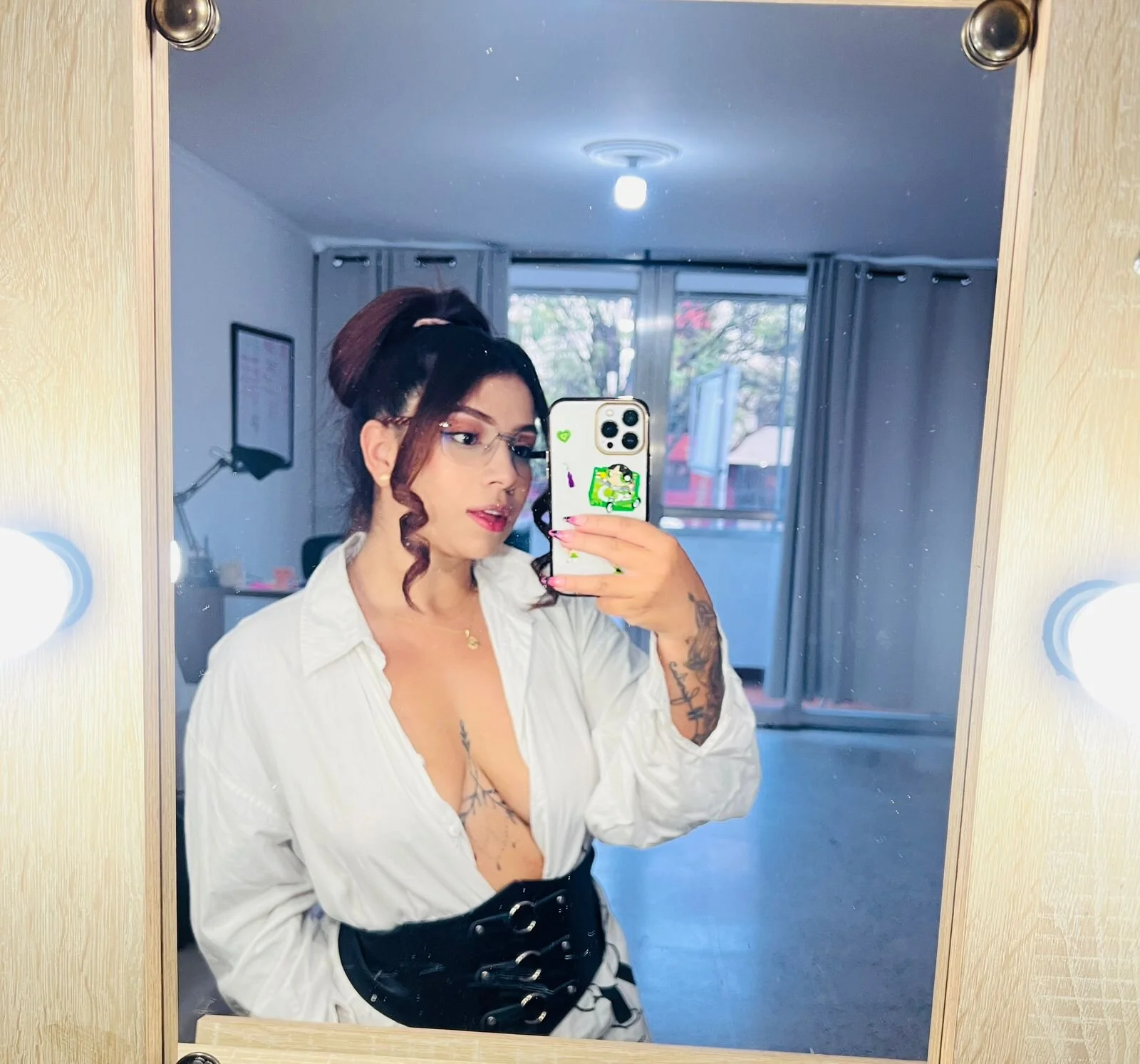 XXX Porn Photo of Nude vane_lopez_ 22