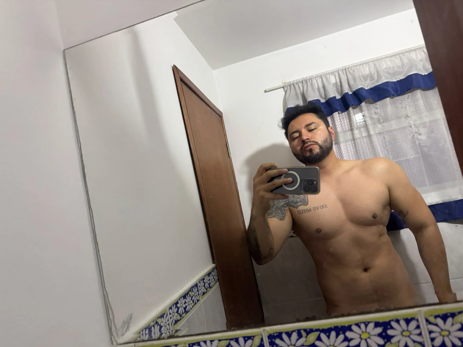 XXX Porn Photo of Nude JHONP- 3