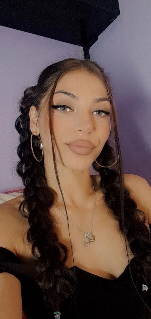 XXX Porn Photo of Nude AntoniaHottie 6