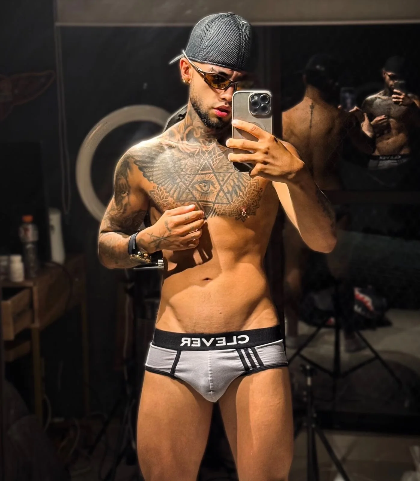 XXX Porn Photo of Nude samuel_boy_tatoo 30