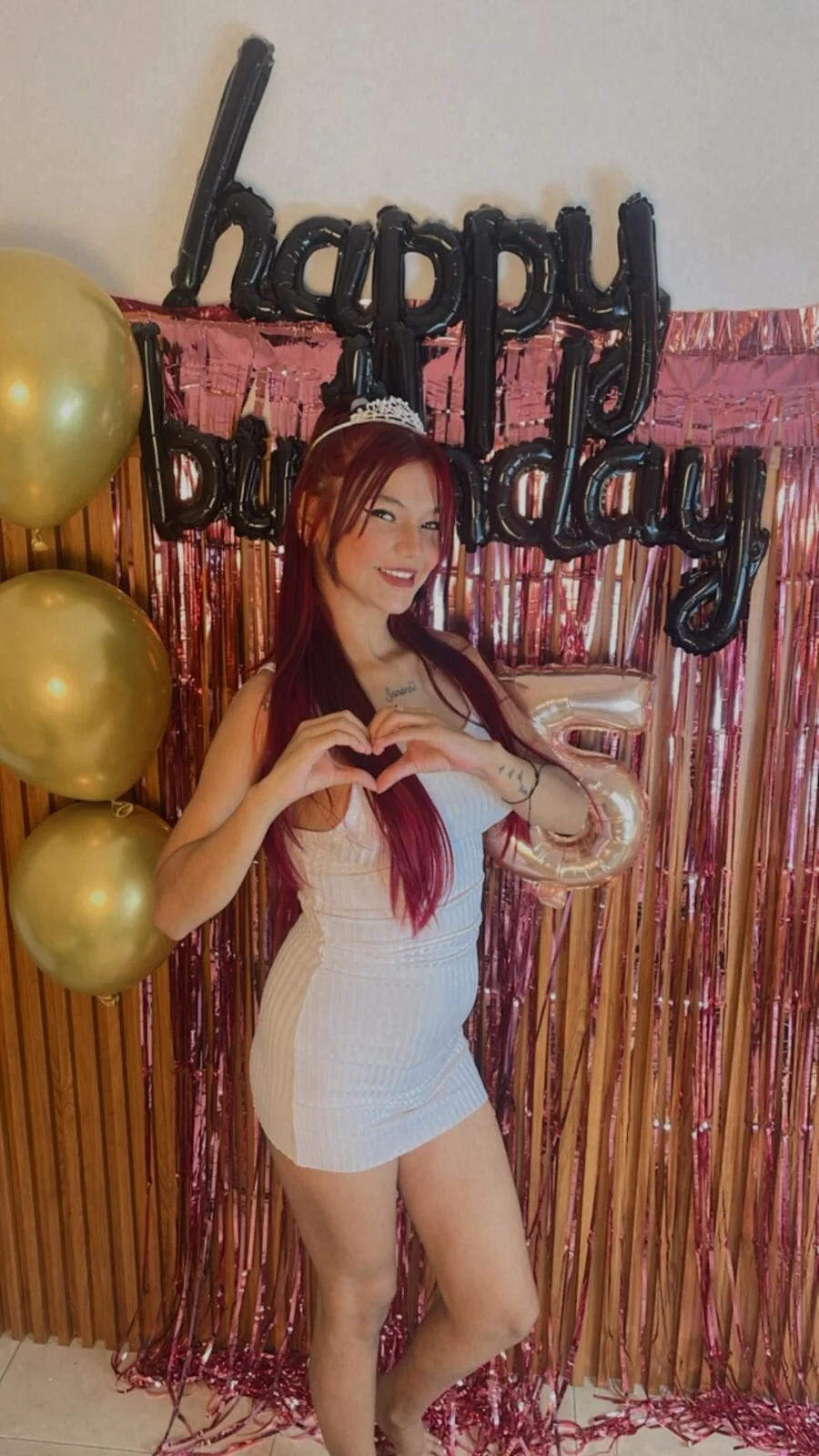 XXX Porn Photo of Nude gime_lara 189