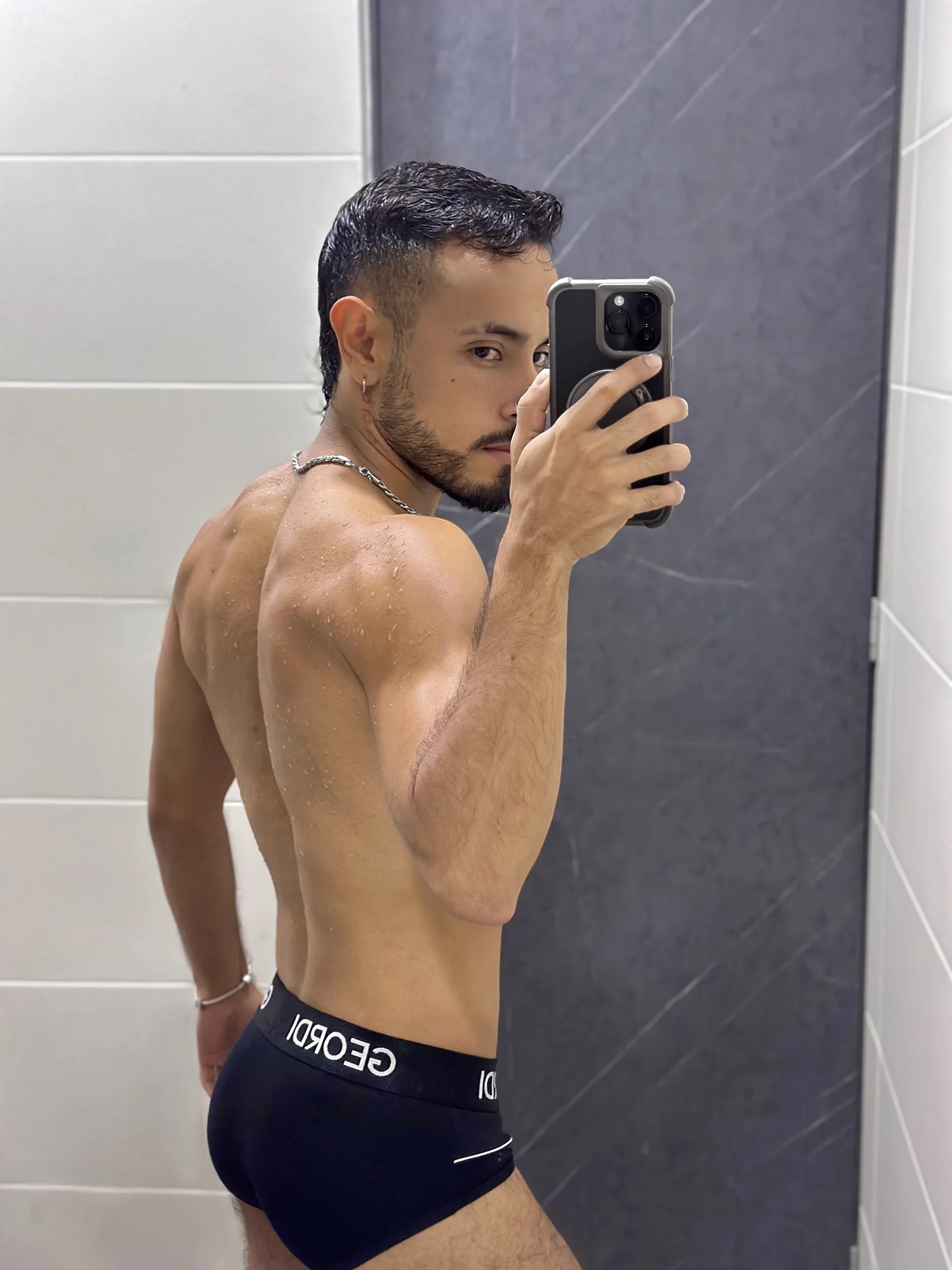 XXX Porn Photo of Nude Mateobaer_ 7