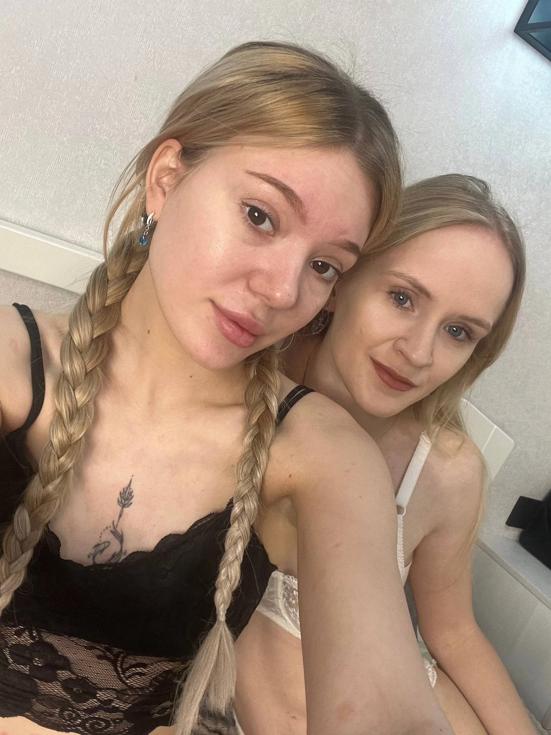 XXX Porn Photo of Nude KatiHeskeths 38