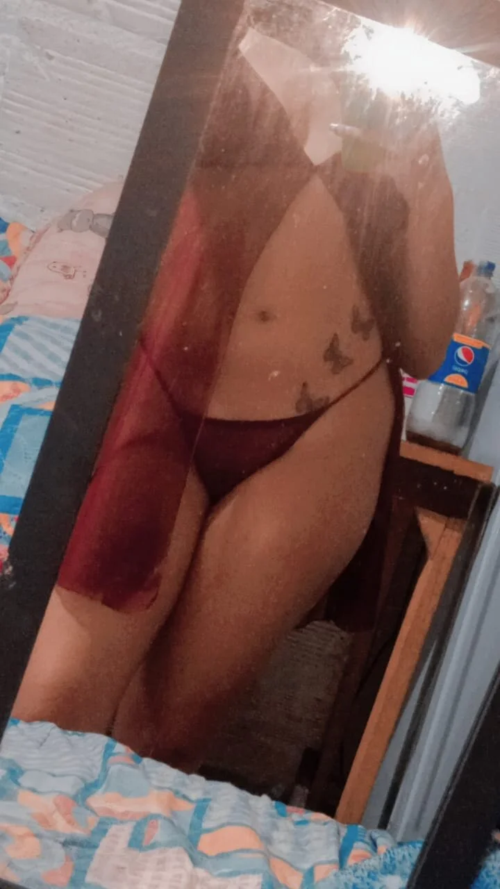 XXX Porn Photo of Nude sara_sm1th_ 1
