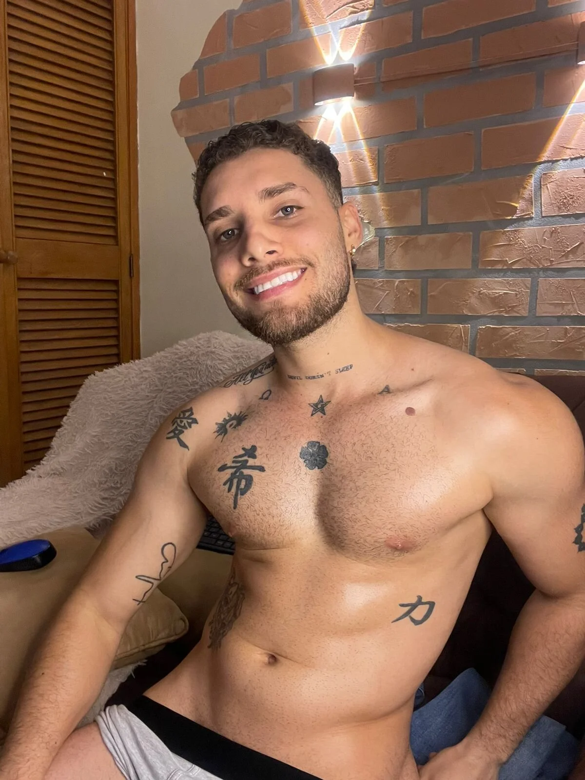 XXX Porn Photo of Nude King_meruem 15