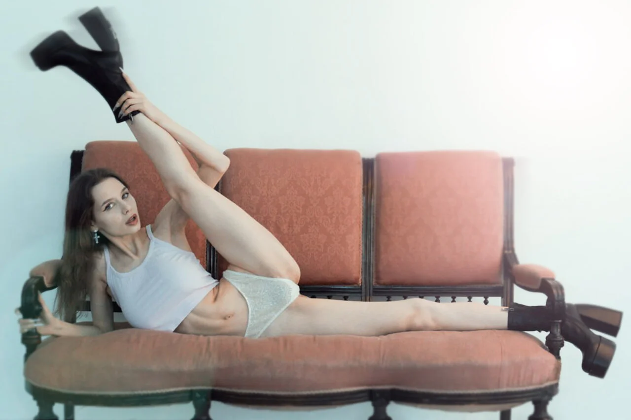 XXX Porn Photo of Nude happynewdear 12