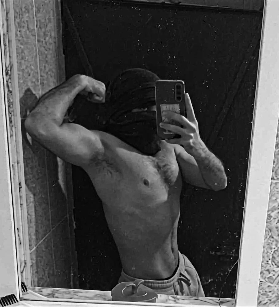 XXX Porn Photo of Nude the_night_boy1 1