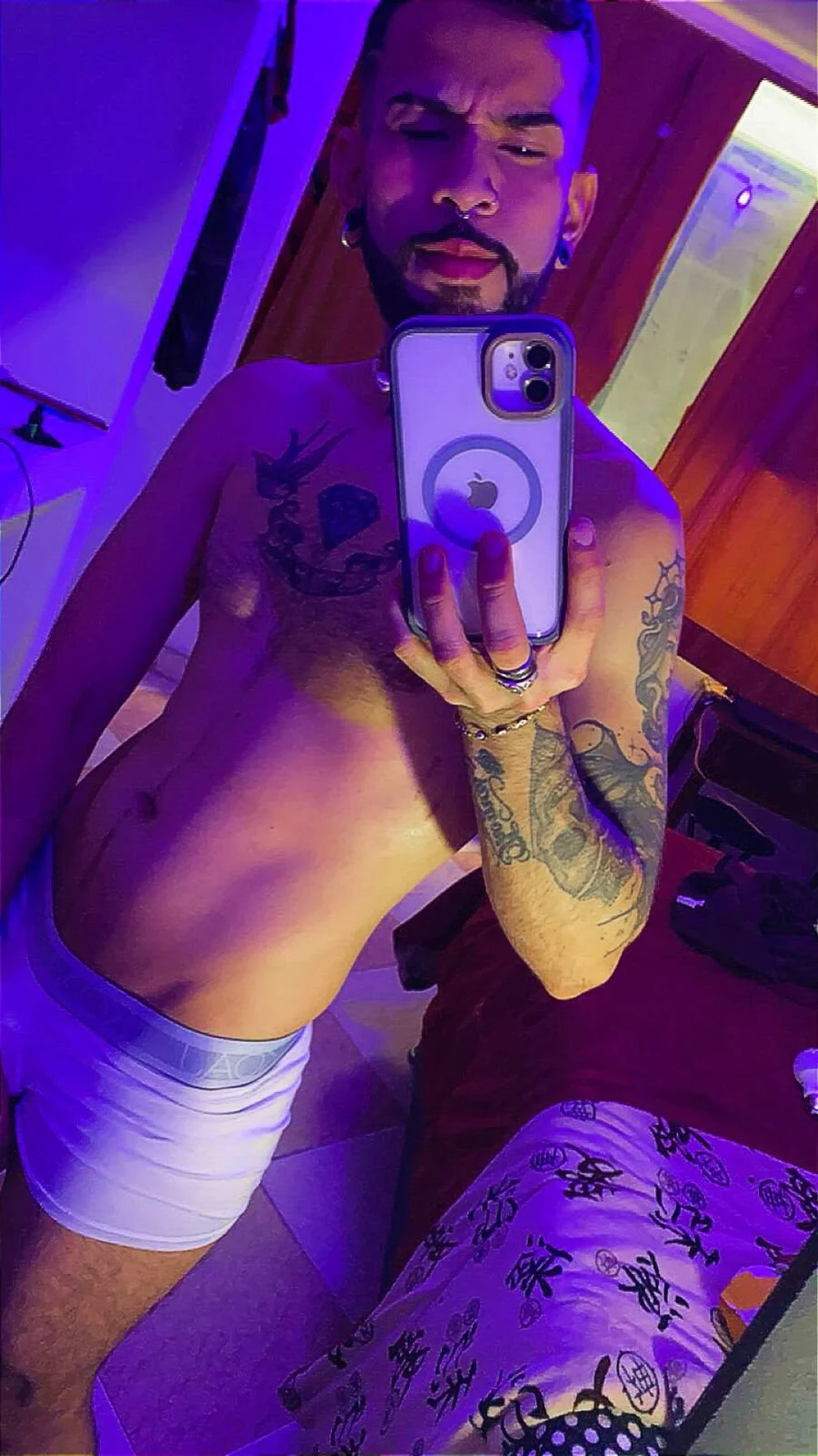 XXX Porn Photo of Nude Diilanhott 17