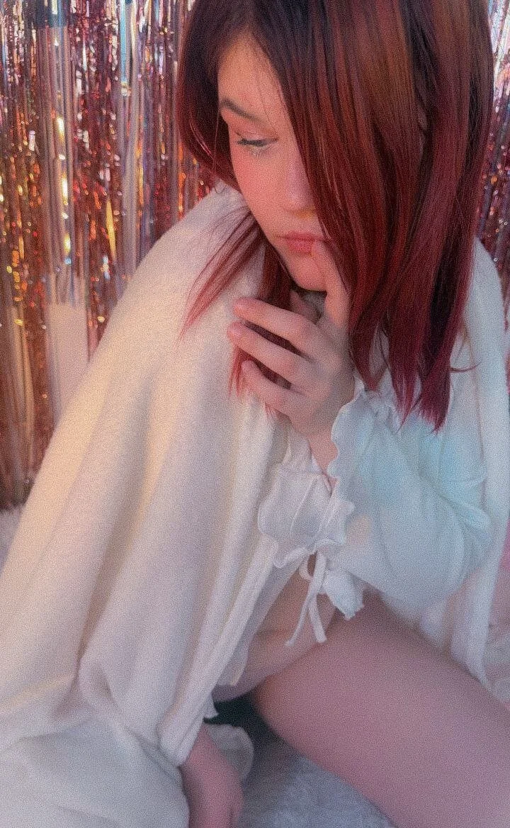 XXX Porn Photo of Nude EllieFoxy 19