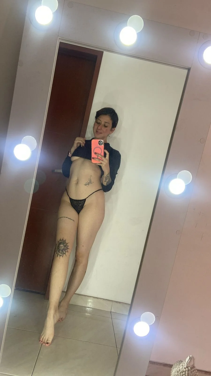 XXX Porn Photo of Nude Valeriana00 6