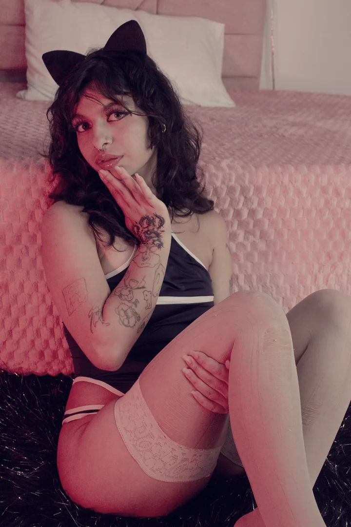 XXX Porn Photo of Nude larah_uwu 87