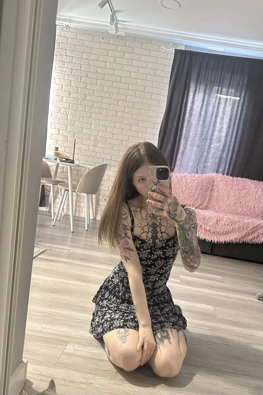 XXX Porn Photo of Nude OopsieBaby 1