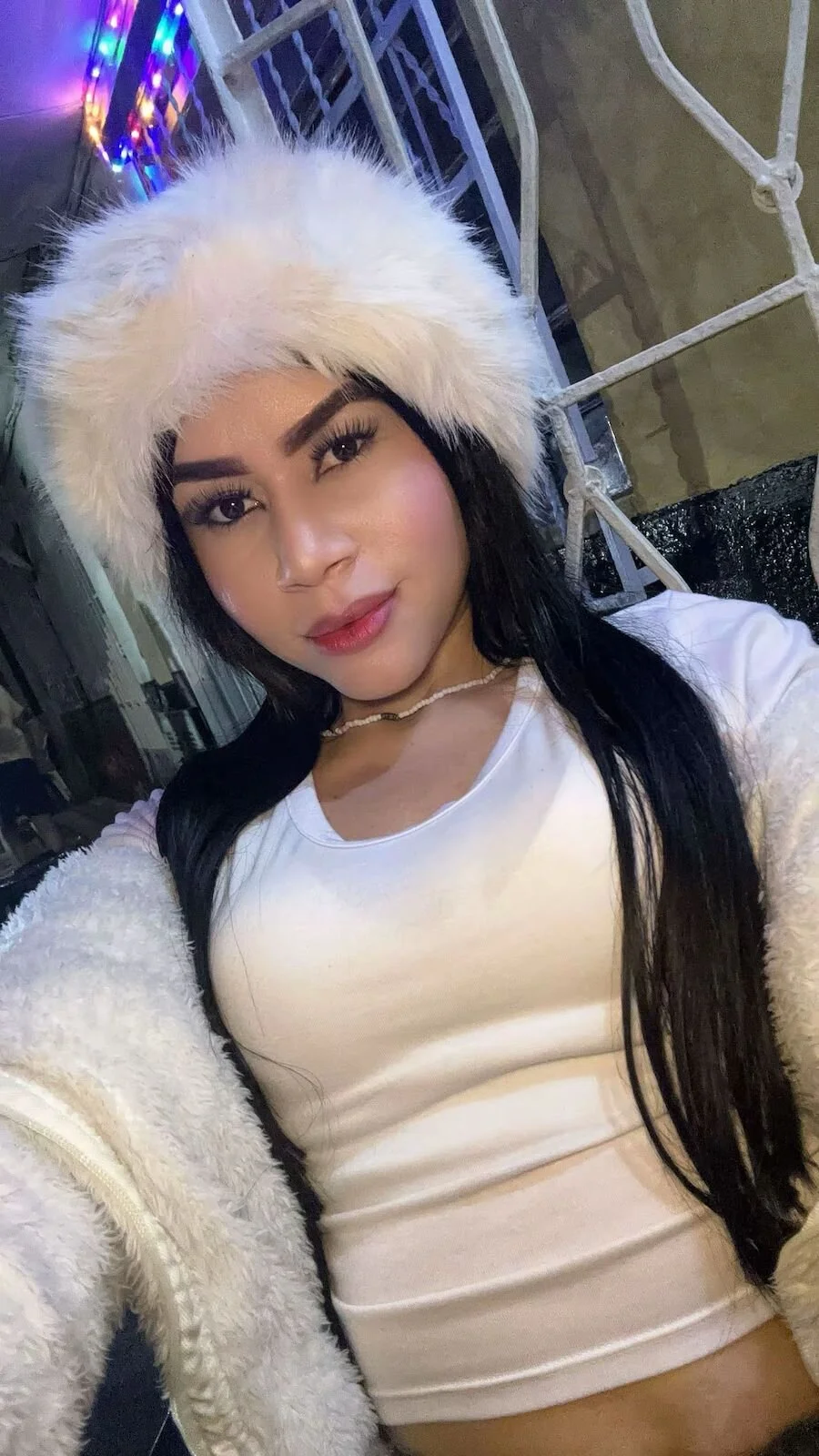XXX Porn Photo of Nude viky_hot 8