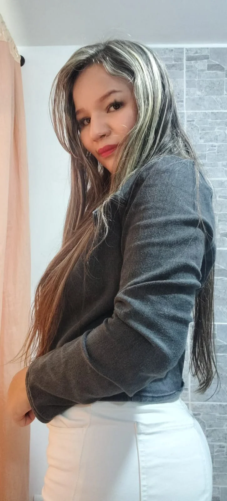 XXX Porn Photo of Nude Hillary_Collins1 3