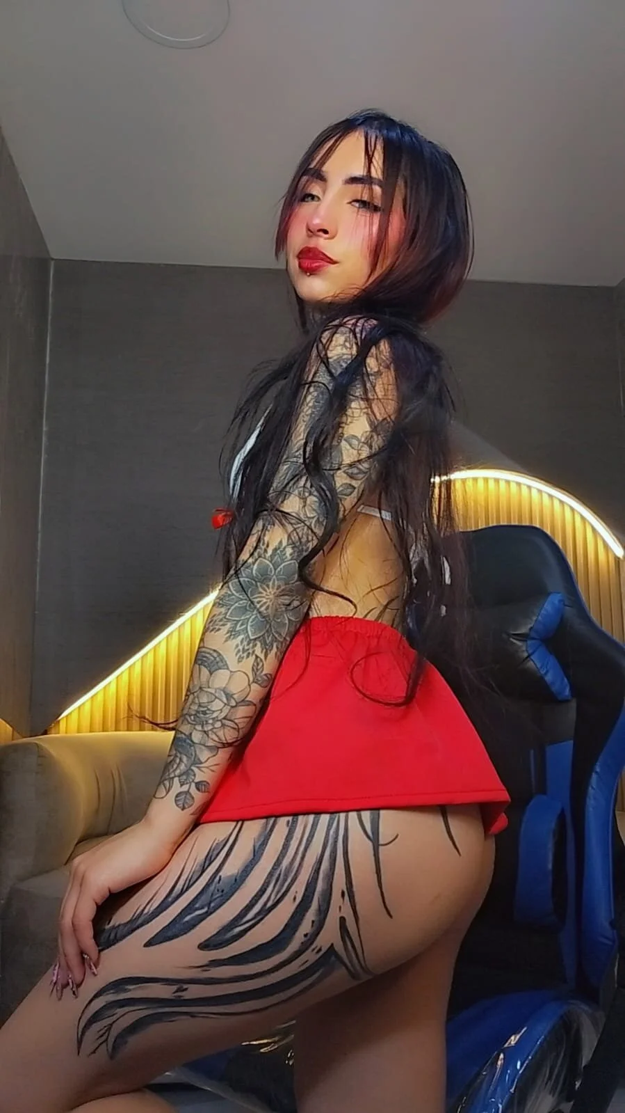 XXX Porn Photo of Nude roux_r 3