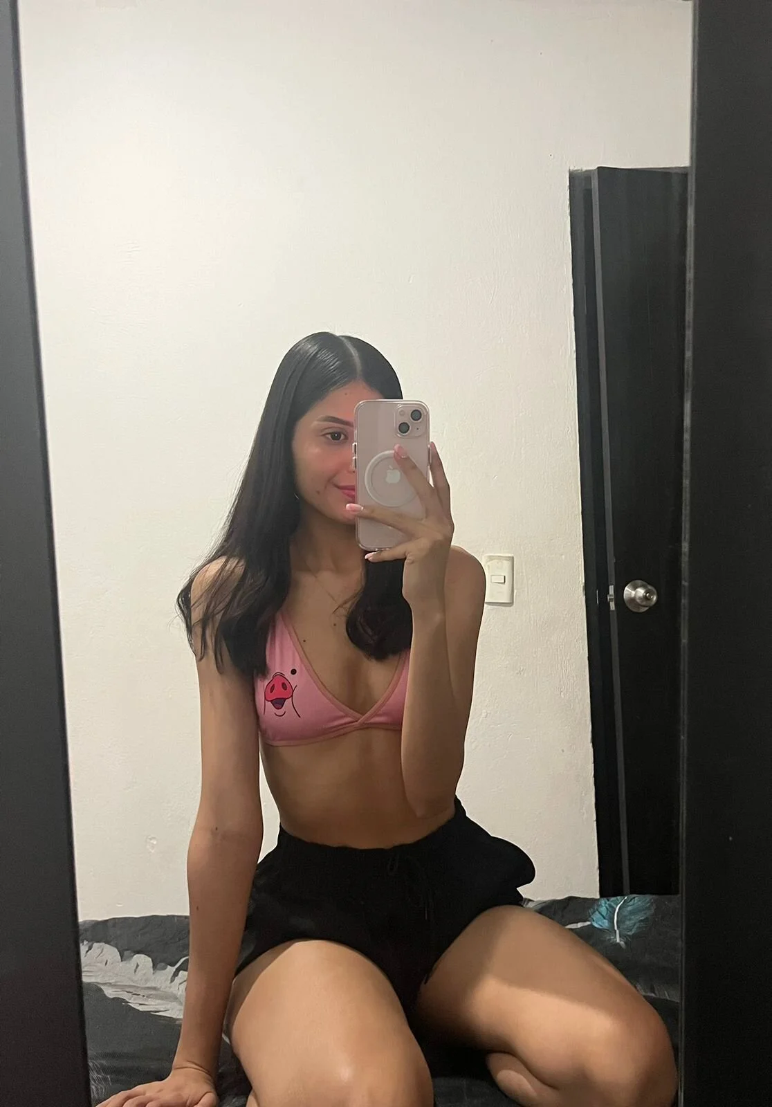 XXX Porn Photo of Nude luisah_ 9